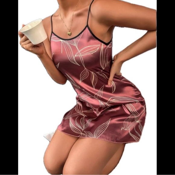 Blush, Silky, Leaf Patterned, Night Gown - Picture 4 of 6